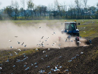 Farmári a potravinári idú do štrajku